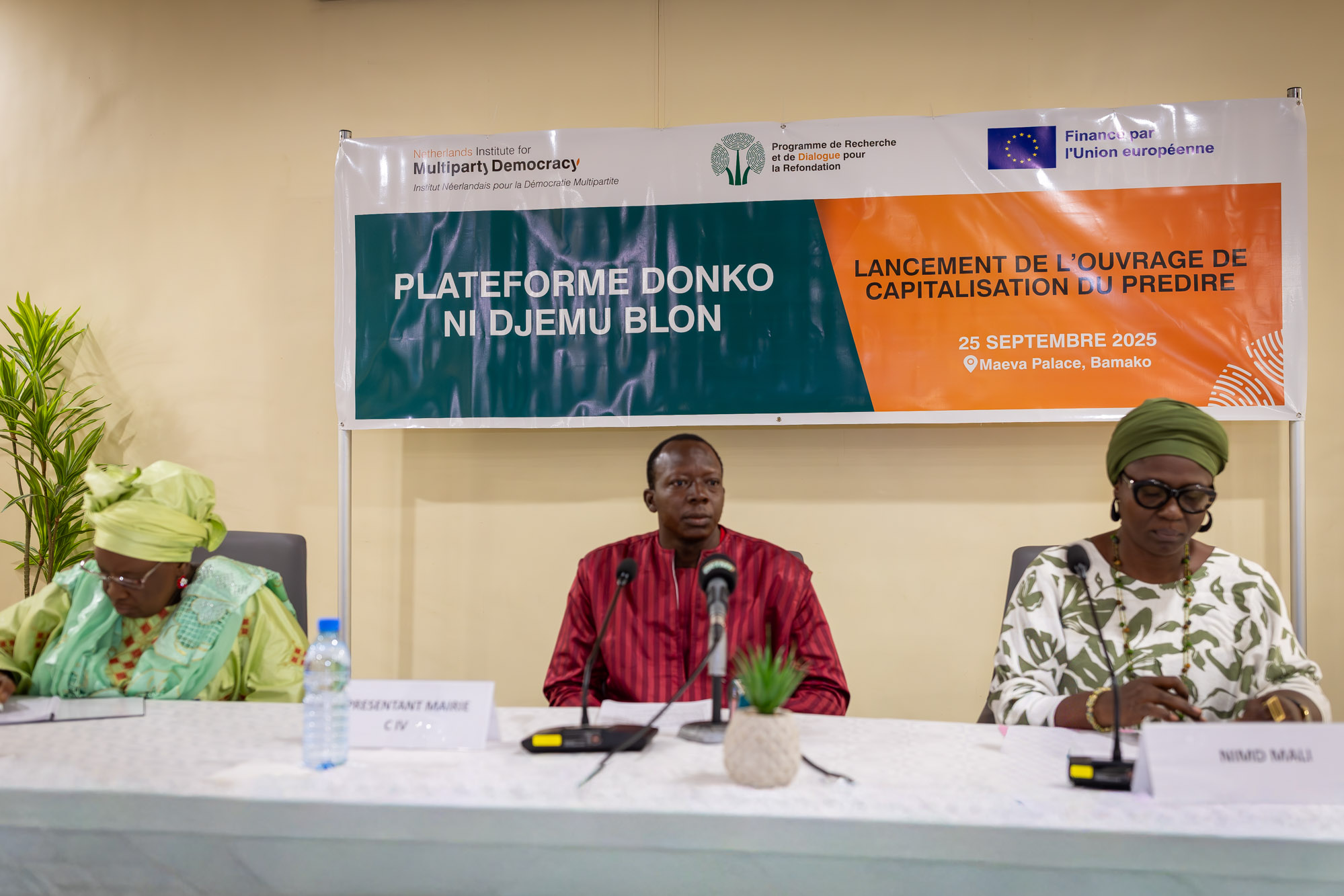 Photos rencontre de la Plateforme Donko ni Djemu Blon et lancement de l’ouvrage de capitalisation du PREDIRE
